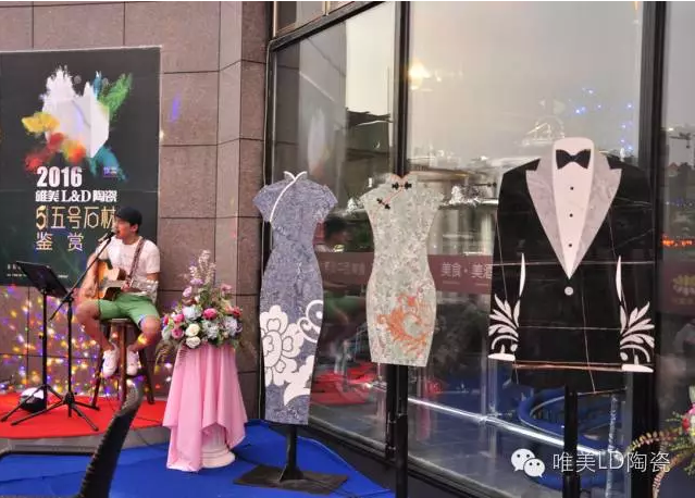 1481591063213394.png blob.png