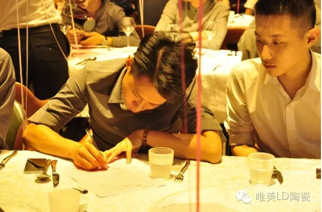 1481591089517758.png blob.png