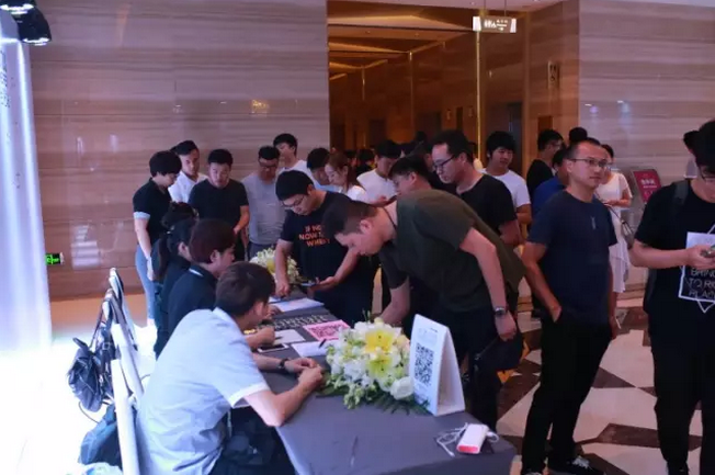 1502502352108539.png blob.png