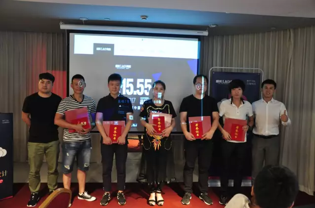 1502956440808222.png blob.png